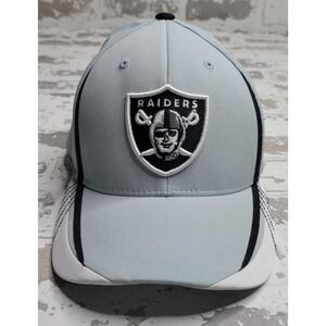Reebok Las Vegas Raiders NFL On Field‎ Flex Fit Gray Cap L/XL